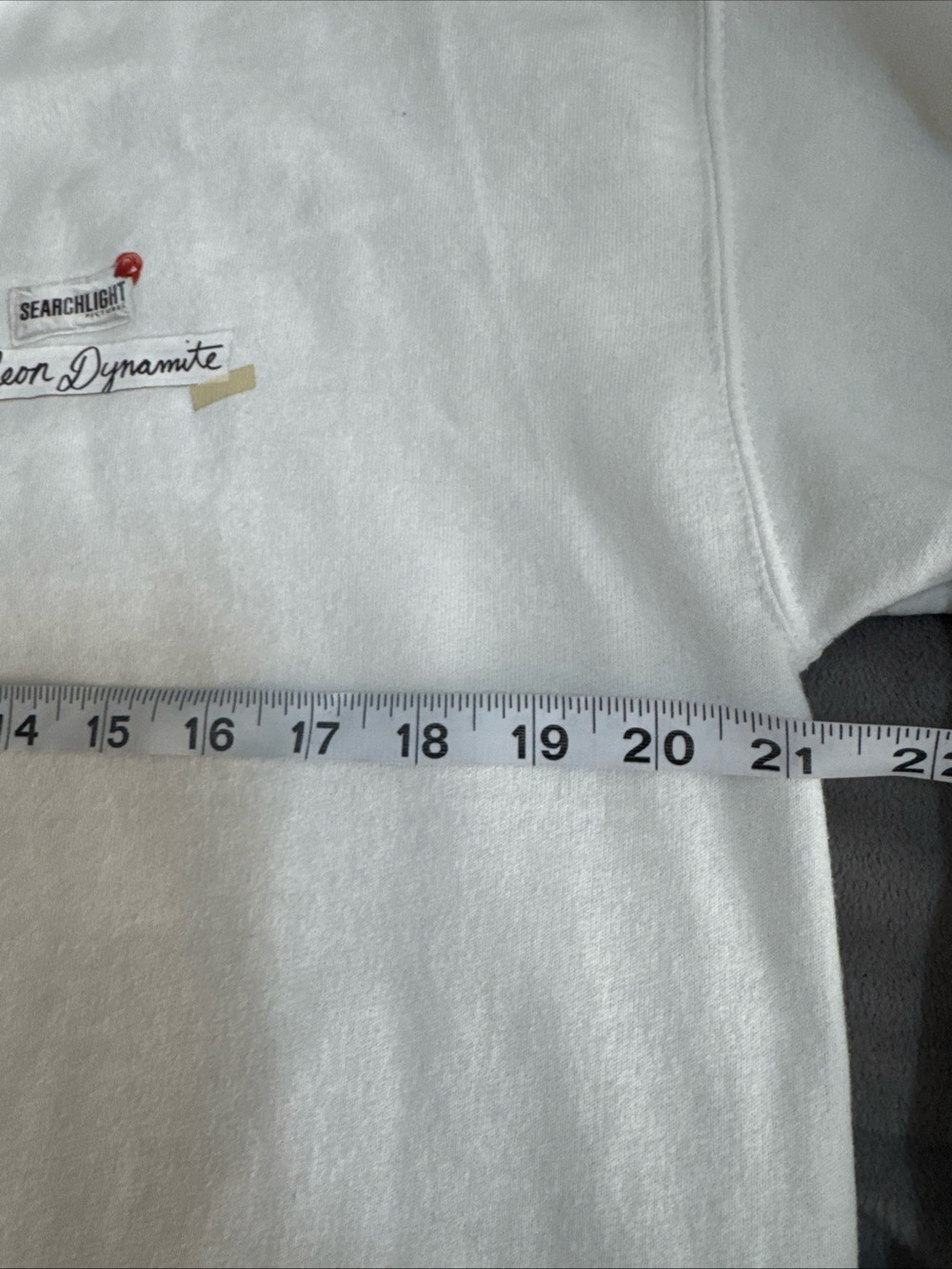 Napoleon dynamite 20 year anniversary mens white graphic print sweatshirt sz M - Picture 5 of 10